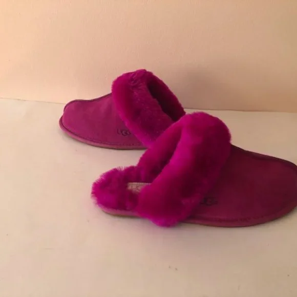 UGG Scuffette II genuine shearling suede Slipper. Waterproof. NWT. Size: 7, 8 - Picture 10 of 12